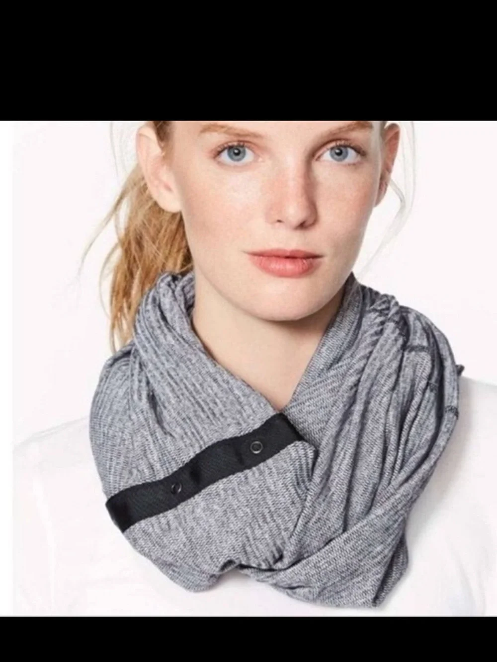 Lululemon Vinyasa Scarf in grey stripe - Picture 1 of 5